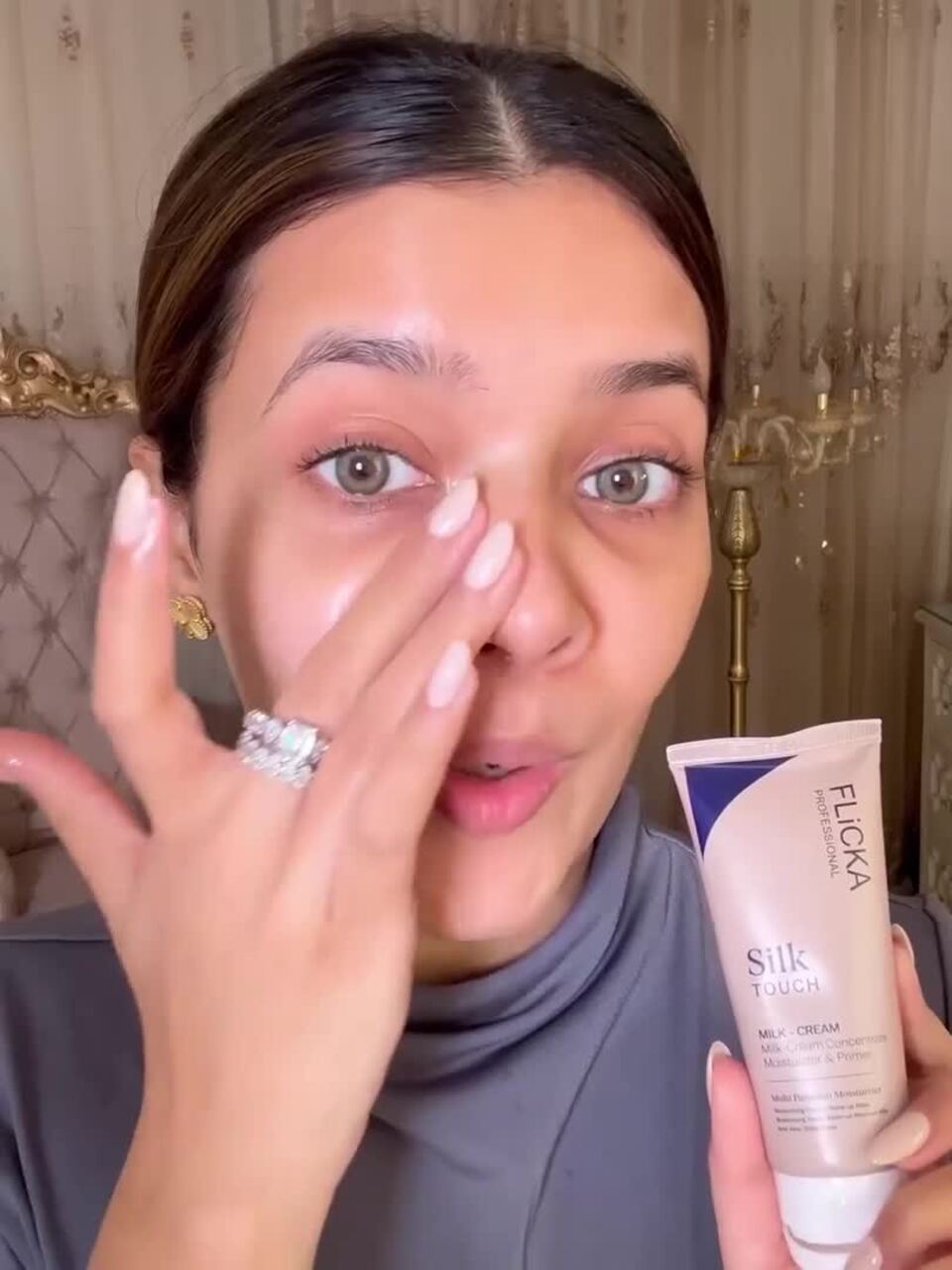 Buy 1 Get 1 Free Flicka Silk Touch l Concentrate - Primer and Moisturizer